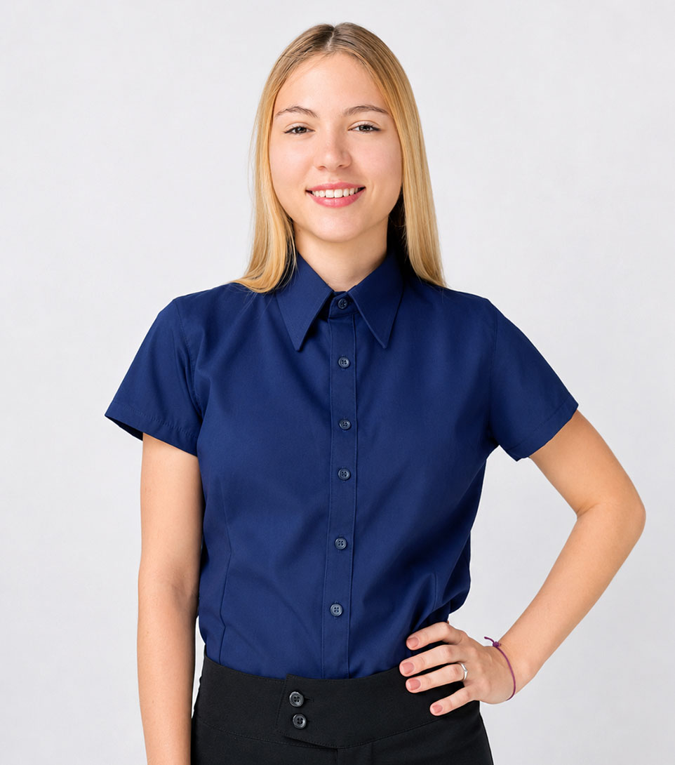 Camisa social navy feminina com bordado — administrativo de obra